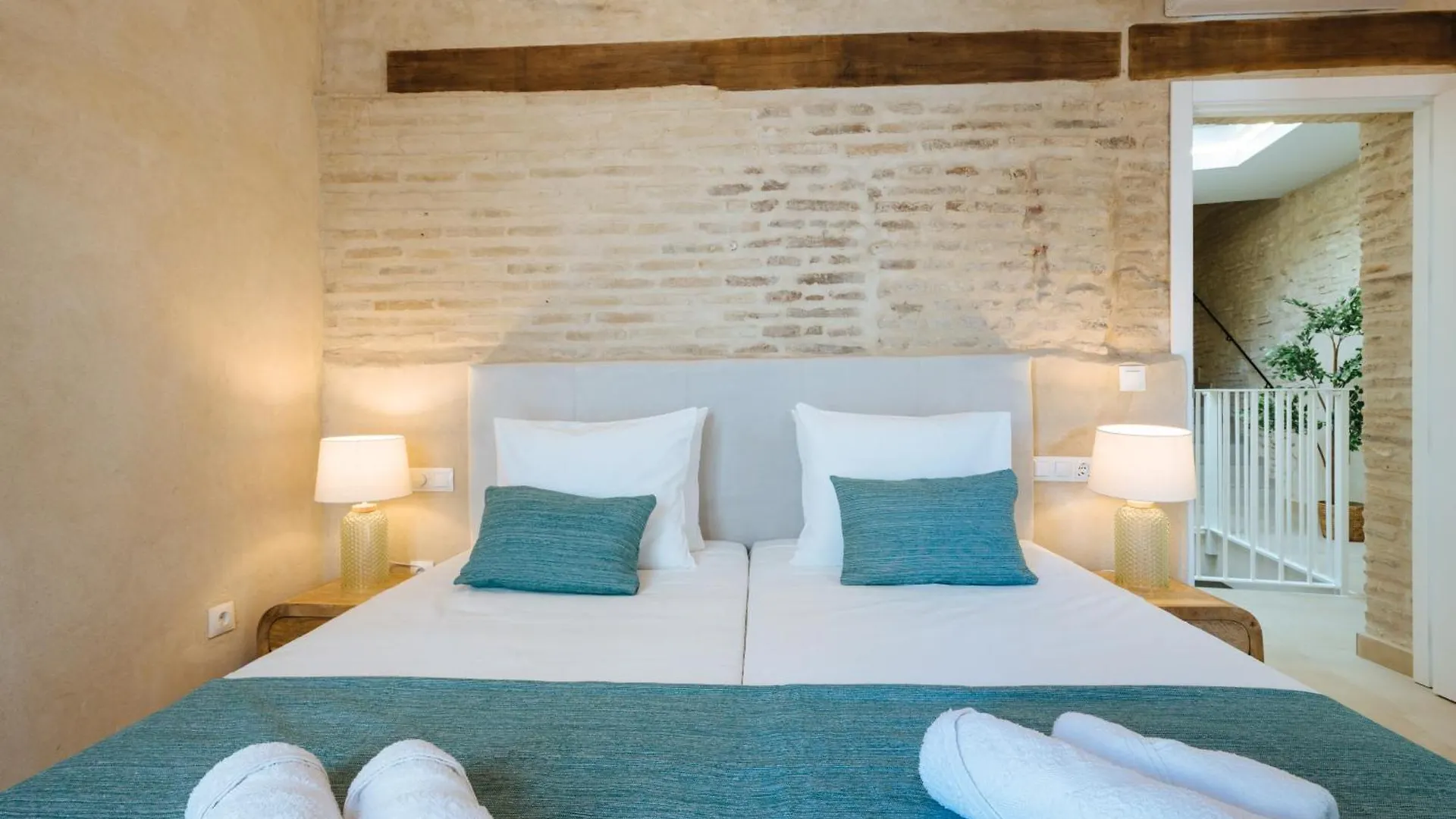 Pensión Hotel New Hostly Arenal Sevilla