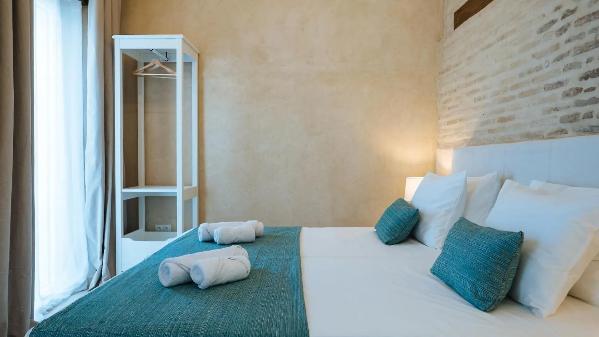 Hotel New Hostly Arenal Sevilla Pensión