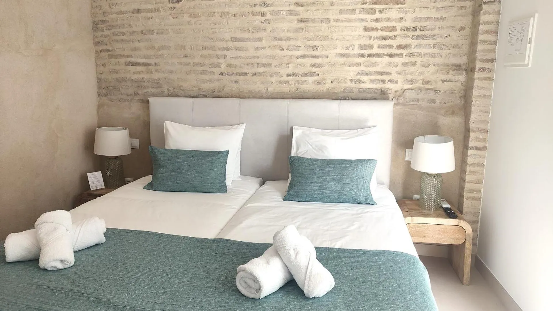 Hotel New Hostly Arenal Sevilla Pensión